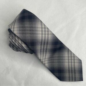 Banana Republic Slim Wool Silk Tie Designer Gray White Argyle Preppy Necktie